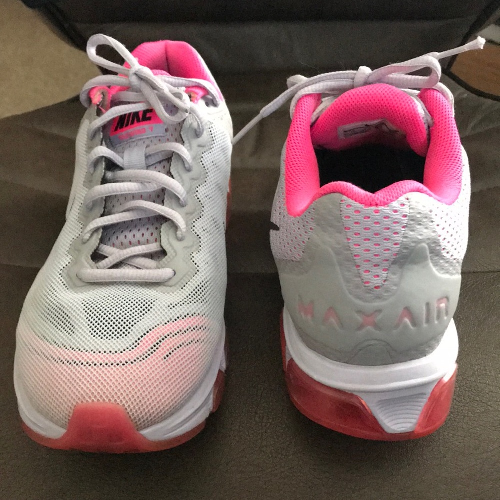 🌈NIKE Tailwind 7